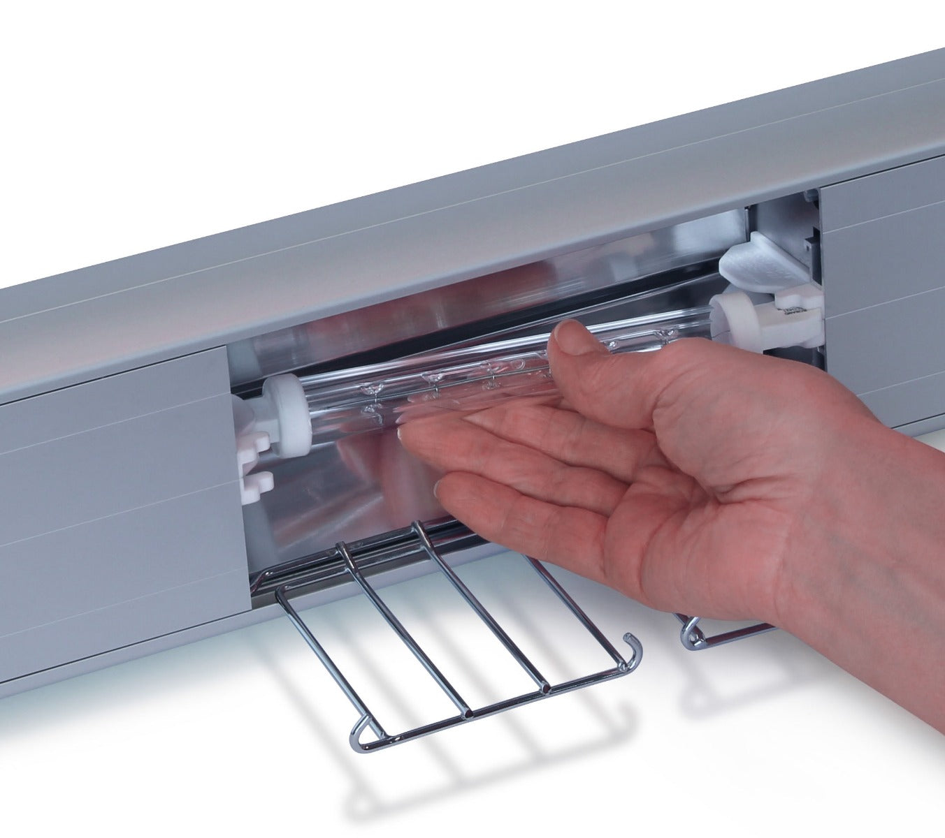 Roband Quartz Heat Lamp 1800mm Body Featuring Easy Fit Globes